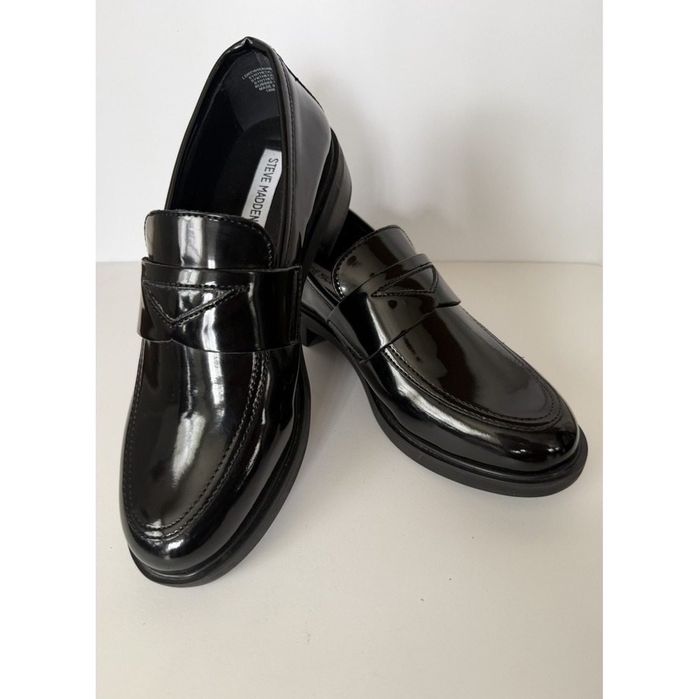 NWOB Steve Madden Women's Lorenn Black Patent Leather Preppy Penny Loafers Sz 9